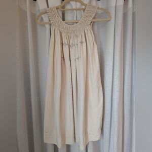 Doen-Inspired Vintage Embroidered Cream Sleeveless Dress
